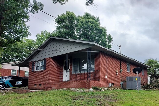 Primary Photo - Move in today!
