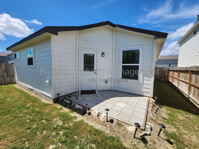 Building Photo - 14207 Red Rock Run