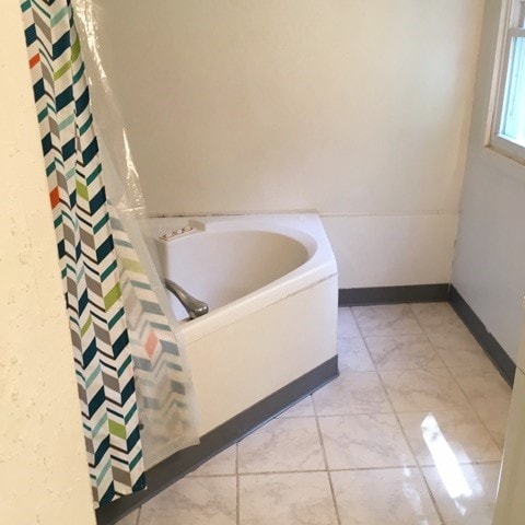 Building Photo - 404 S Busey Ave