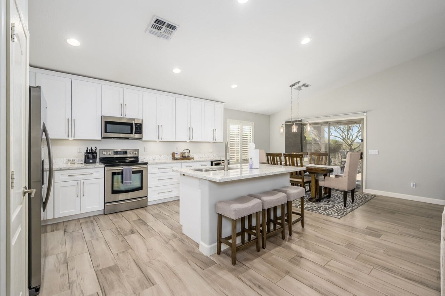 Building Photo - 34018 N Pate Pl