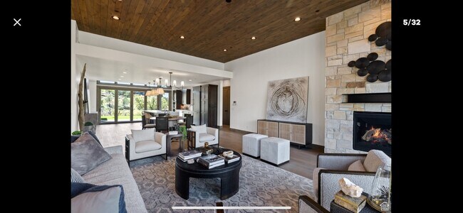 Building Photo - 364 Red Ledges Village Way