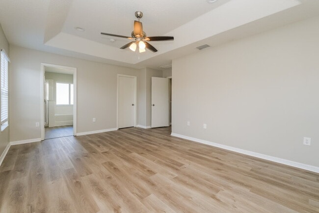 Building Photo - 9133 Bell Rock Pl