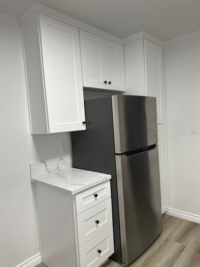 Building Photo - 4061 Ohio St