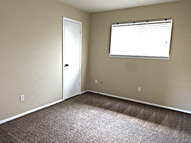 Building Photo - 2706 Mayflower Landing Ct