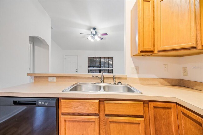 Building Photo - 2763 Athens Dr