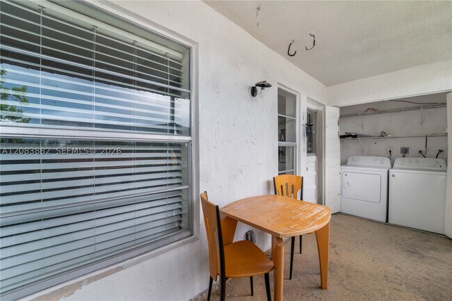 Building Photo - 3777 NW 78th Ave