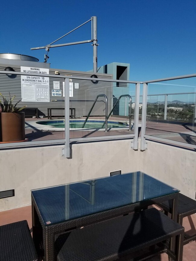 hot tub on roof - 1080 Park Blvd