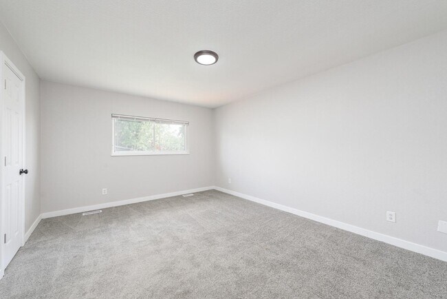 Building Photo - 18912 E Kansas Dr