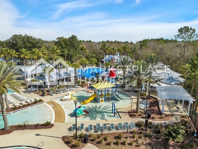 Building Photo - 3996 Vlg Vw Ln