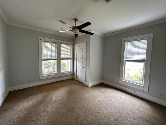 Building Photo - 2504 Kavanaugh Rd
