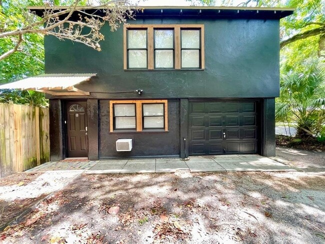 Primary Photo - 6601 N Navin Ave