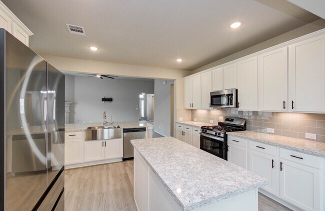 Building Photo - 4603 Bay Vista Dr