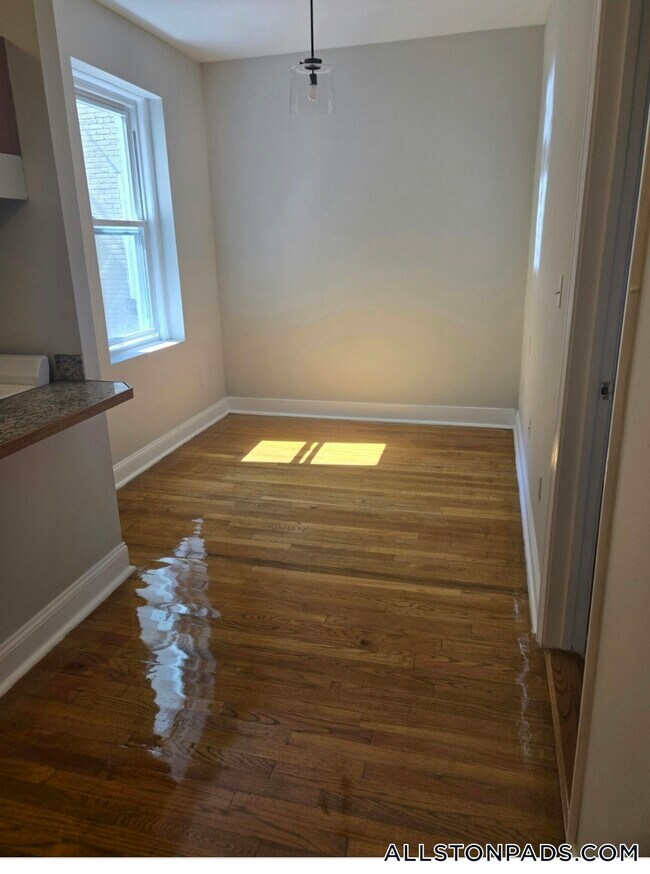 Building Photo - 1189 Commonwealth Ave