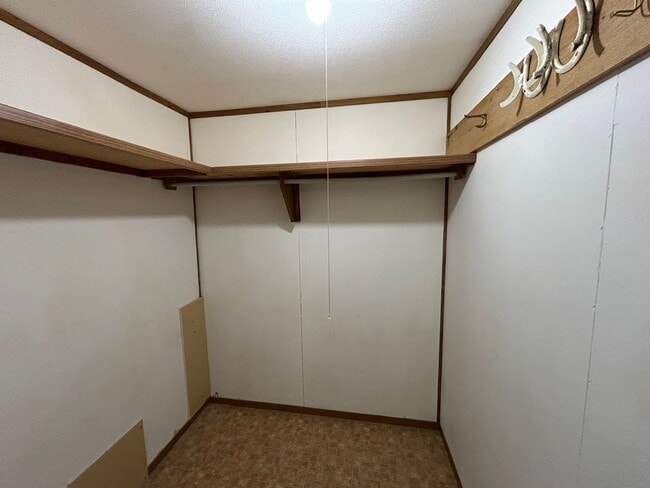 Building Photo - 3 Bed 2 Bath Mobile Home W/ Many Amenities...