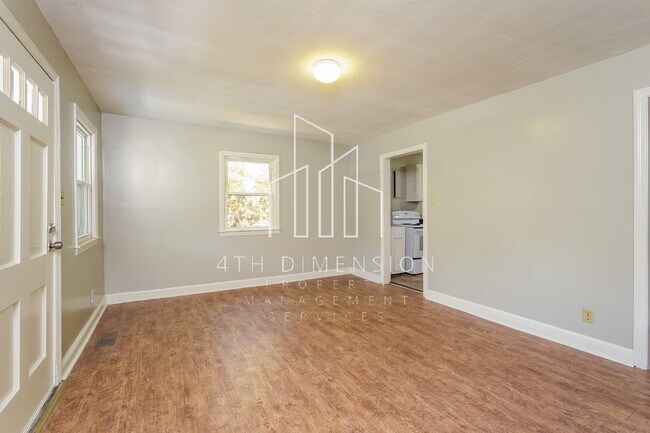 Building Photo - 1413 Fitch St