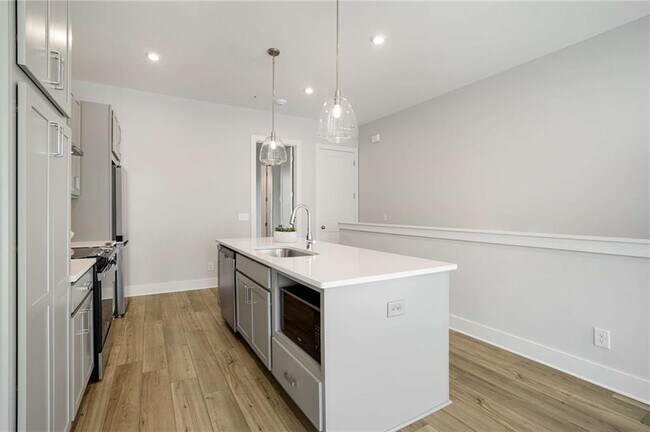 Building Photo - 1293 Longreen Ter NW