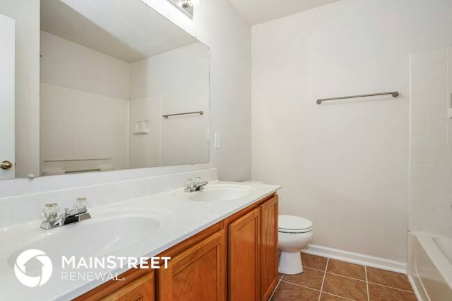 Building Photo - 2846 Meadow Gln