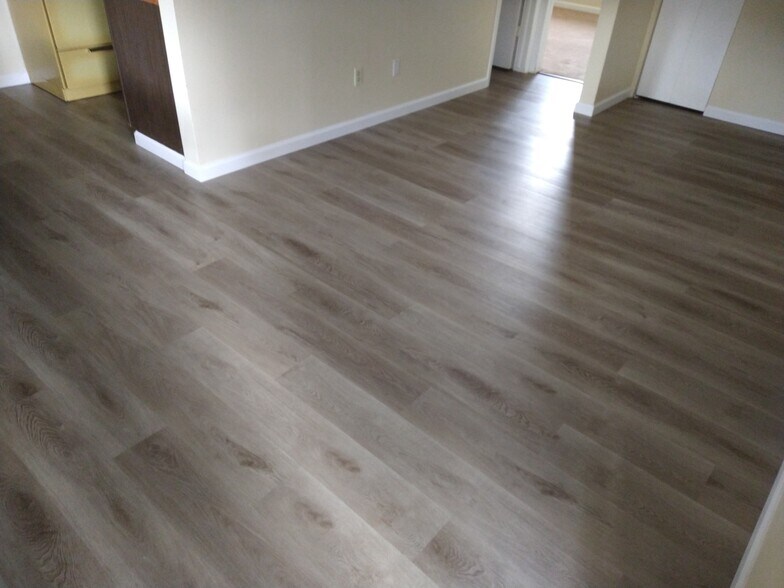 New livingroom floor - 3313 Madison Ave