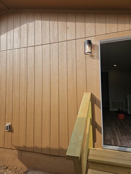 Building Photo - 21475 Coyote Trl