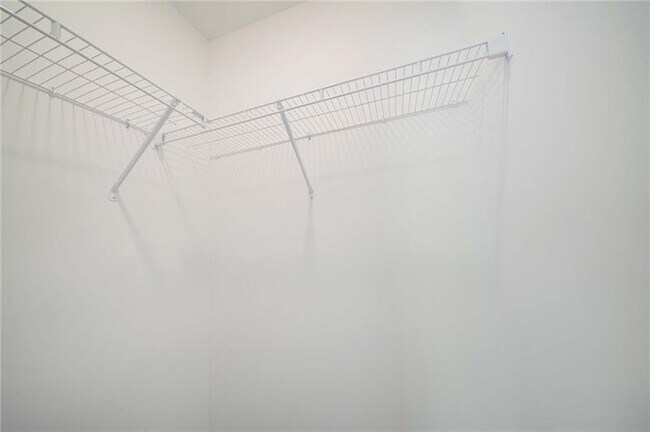 Building Photo - 320 Silverleaf Trl