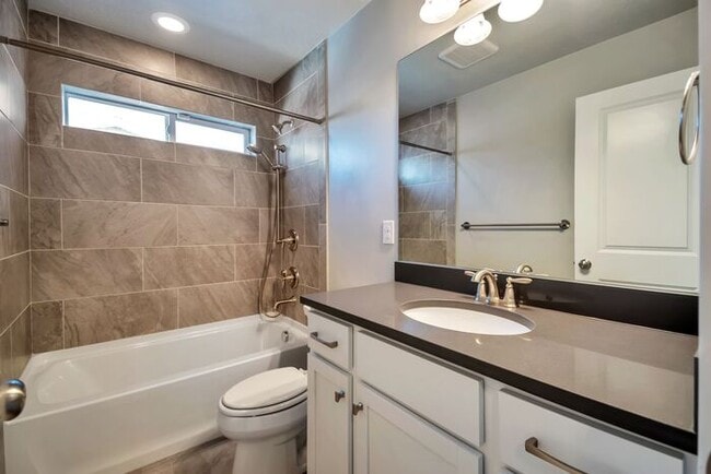 Building Photo - Incredible 6 bedroom Rambler in West Jordan