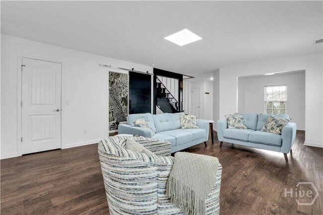 Building Photo - 116 Ristona Dr