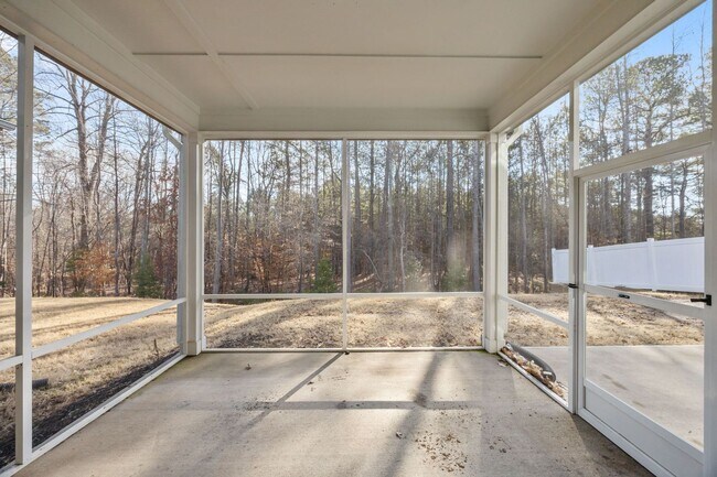 Building Photo - Modern 5-Bed, 4-Bath Family Home with Garage & Pool Access – Devon Square