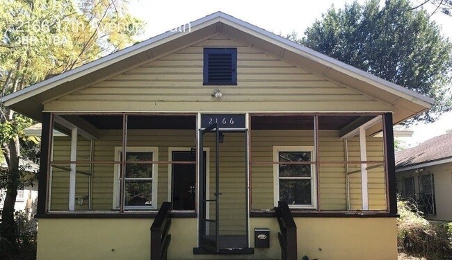 Building Photo - REDUCED  $25 App Fee  3bdrm/1bath home wit...