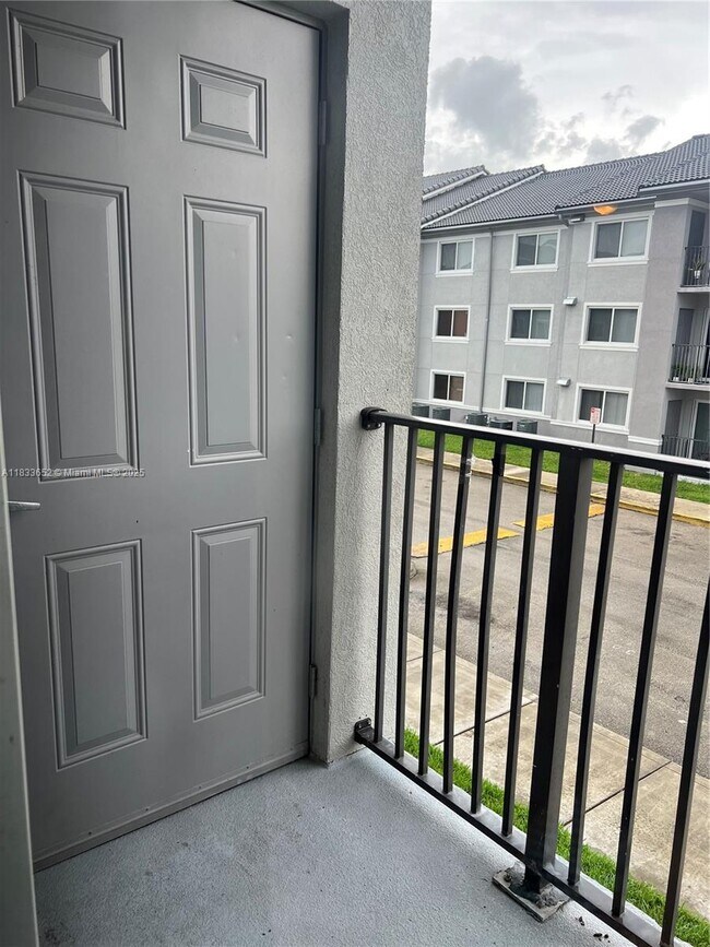 Building Photo - 15470 SW 284th St