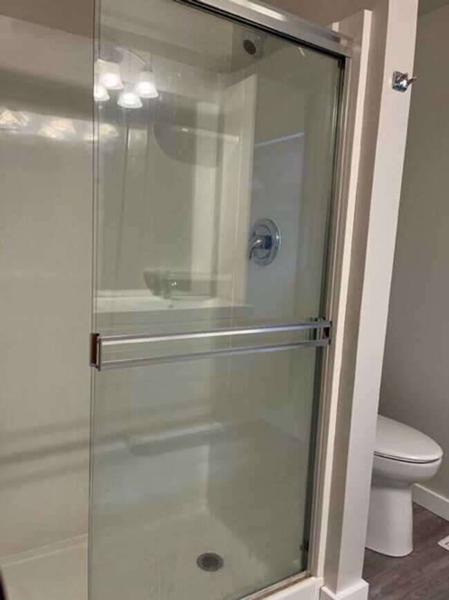 Building Photo - 15114 SE 18th St