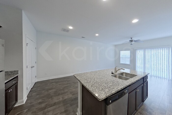 Building Photo - 415 Ferguson Ln