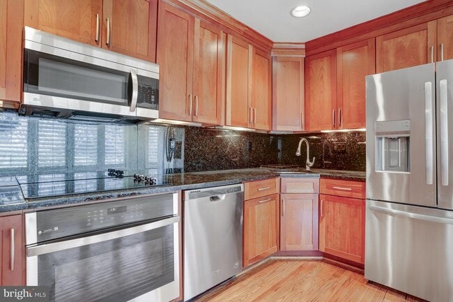 Building Photo - 7525 Salem Rd