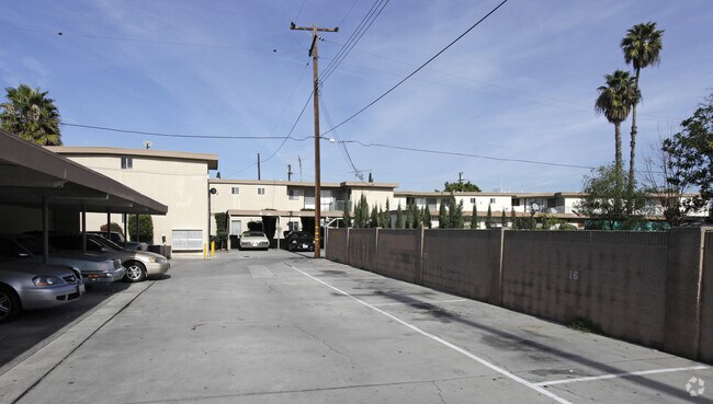 Parking Area - 7761 Melrose St