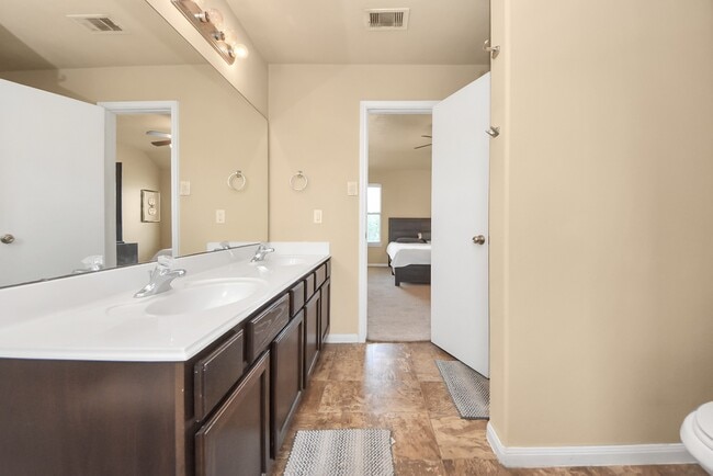 Building Photo - 9219 Dewberry Blossom Ln