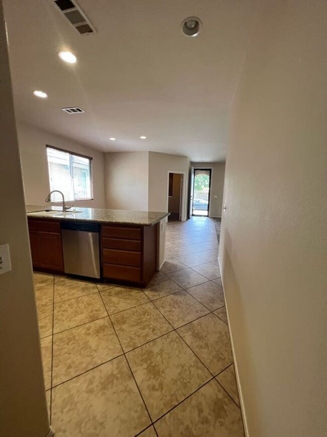 Building Photo - Luxury Living In San Jacinto-Granite count...