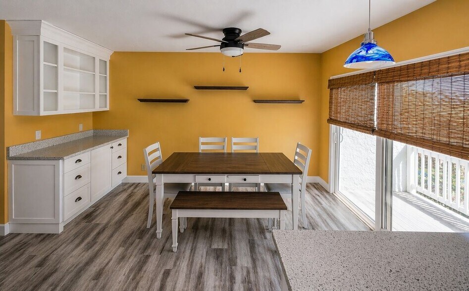 Building Photo - 1244 Beachside Ln