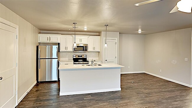 Building Photo - 5007 Avion Ct