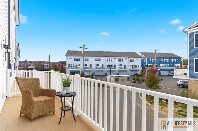 Building Photo - 4 Barton Ave