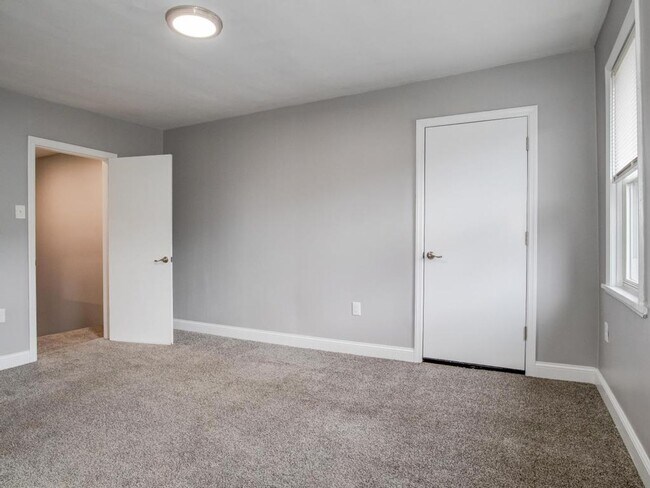 Building Photo - 617 Straight  St Sewickley, PA 15143