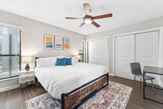 Building Photo - 2101 Elmont Dr