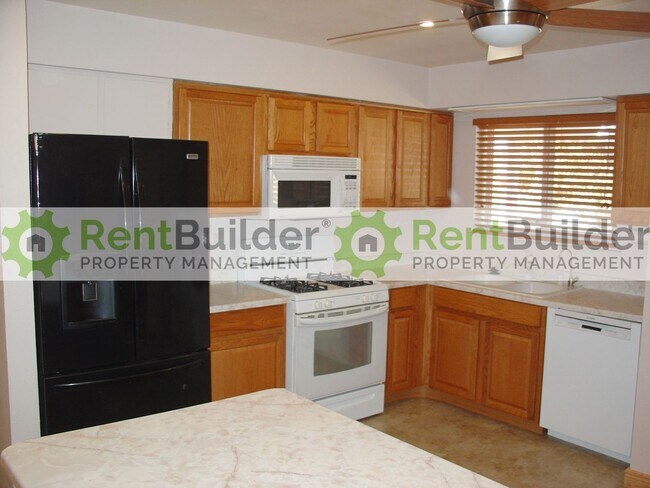 Building Photo - 14104 Turner Pl NE