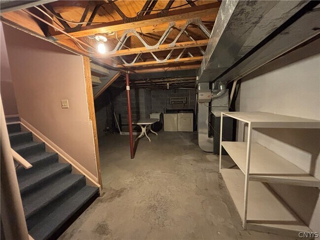 Building Photo - 8490 Fathom Dr