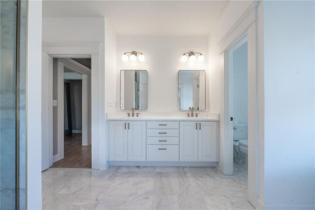 Building Photo - 781 Greenwood Ave NE