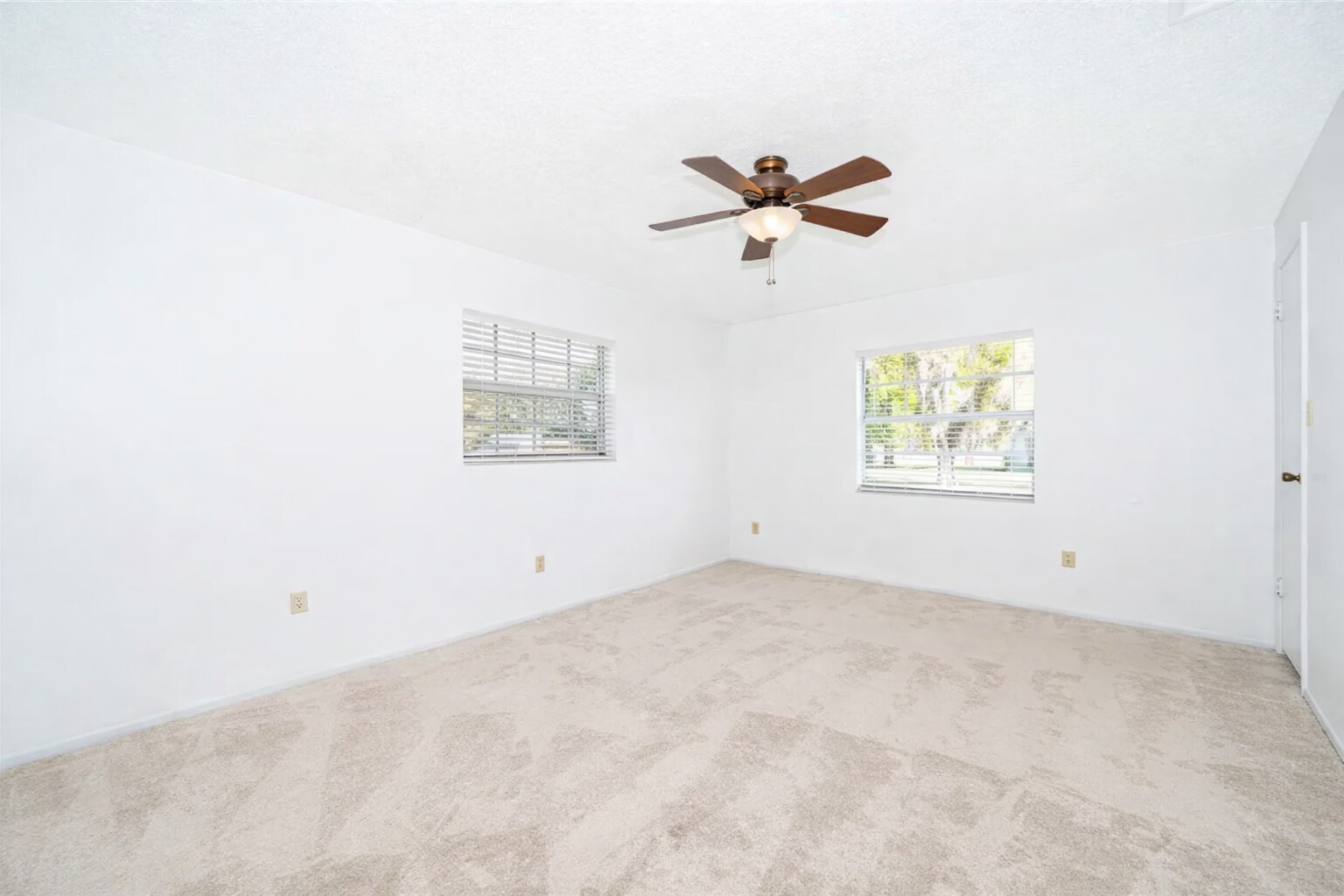 Building Photo - 8026 Woodduck Dr