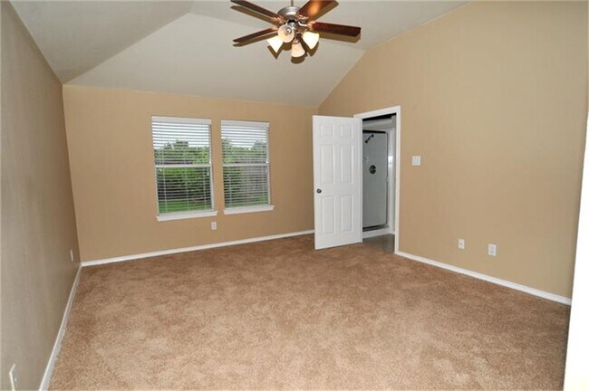Building Photo - 872 Rock Harbor Ln