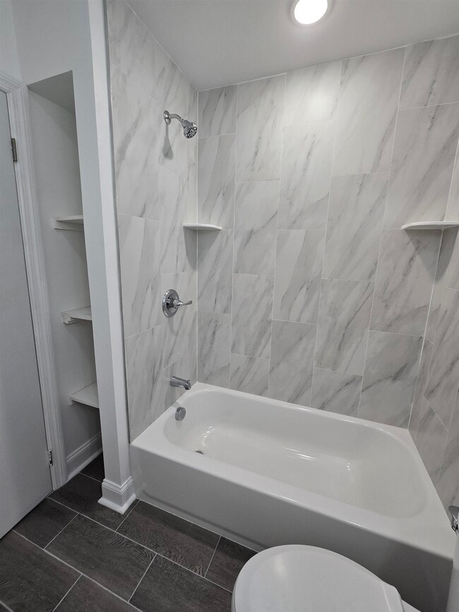 Primary Photo - 1709 Kerrigan Ave