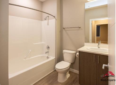 Building Photo - 110 N Blandena St