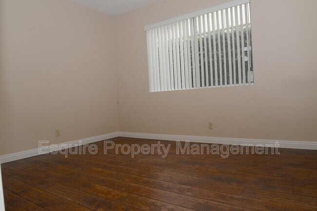 Building Photo - 23A Lemon Dr