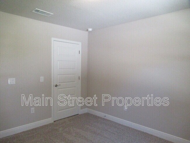 Building Photo - 7797 Ira Dr