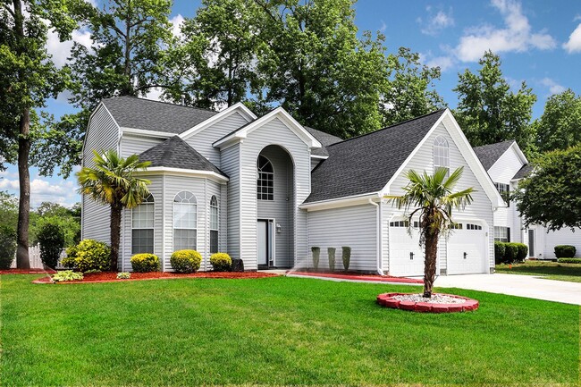 Primary Photo - Beautiful 5 bedroom home in Grassfield Are...